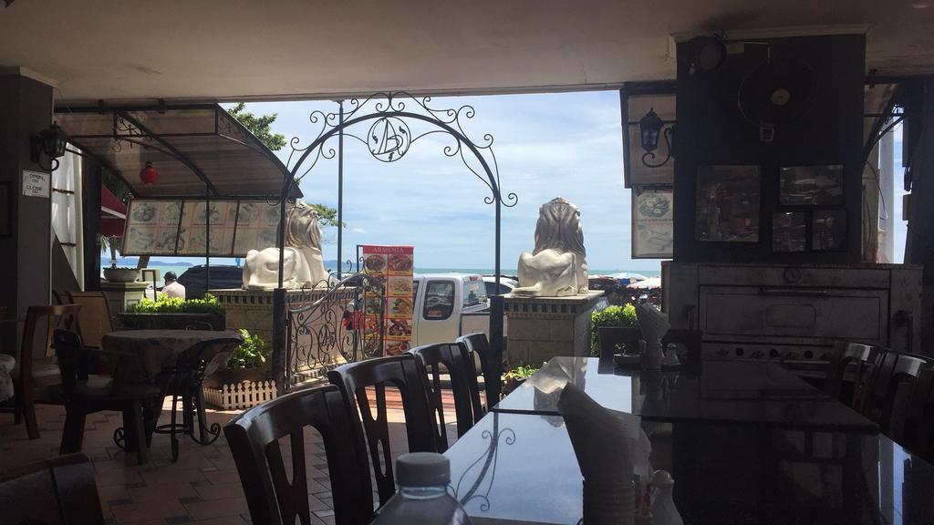 Seaview Hotell Haat Jomtien Eksteriør bilde